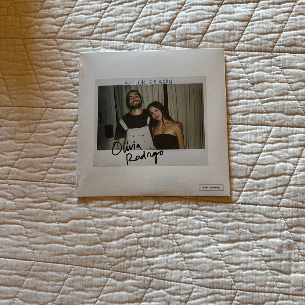 Olivia Rodrigo Stick Season/Noah Kahan Lacy 7” vinyl